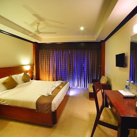 Hotel Zodiac Regency Kollam Exteriér fotografie