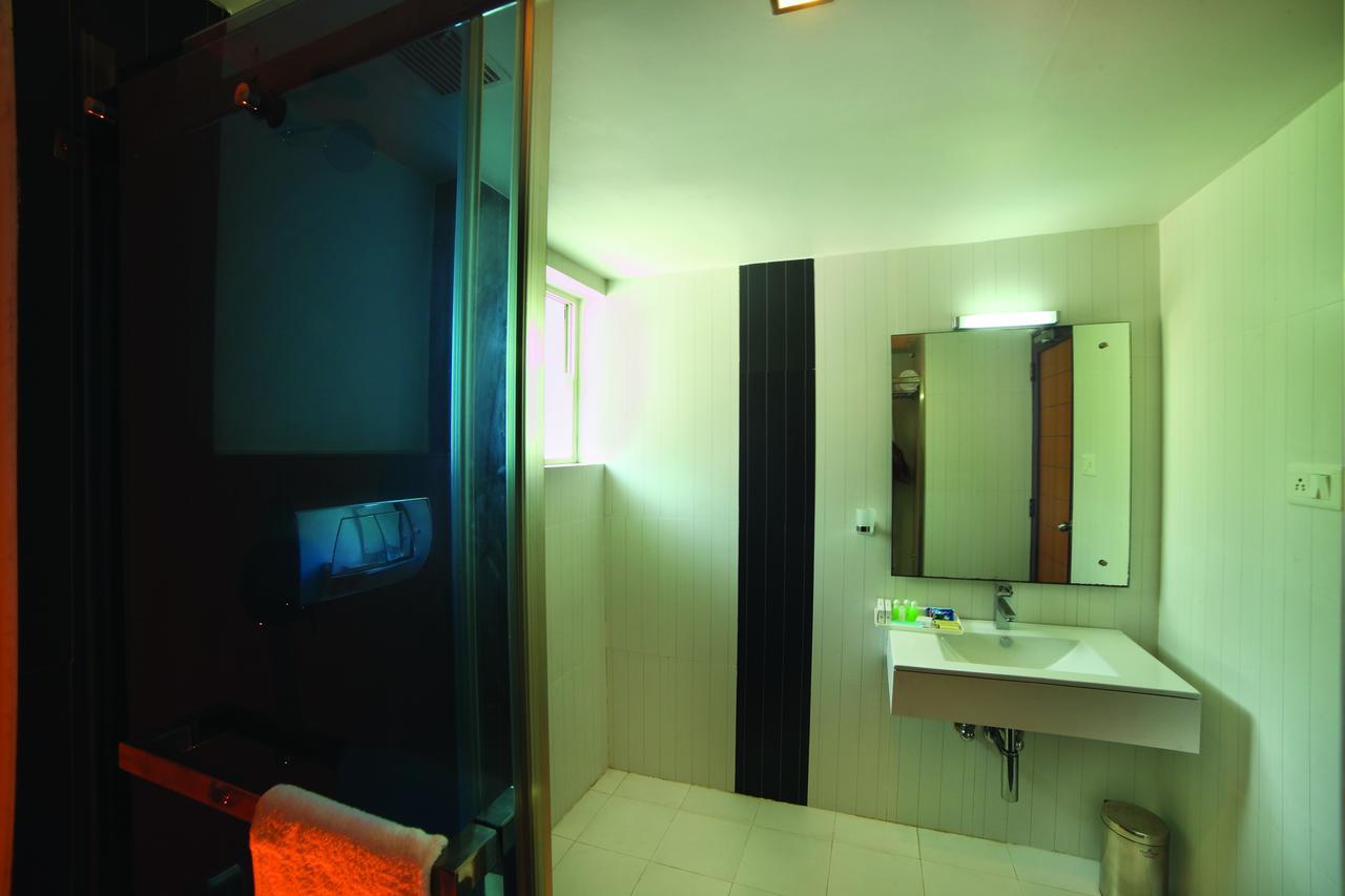 Hotel Zodiac Regency Kollam Exteriér fotografie